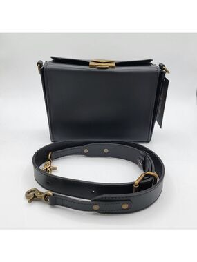 Beara Beara Black Ishie Box Handbag NEW #2933